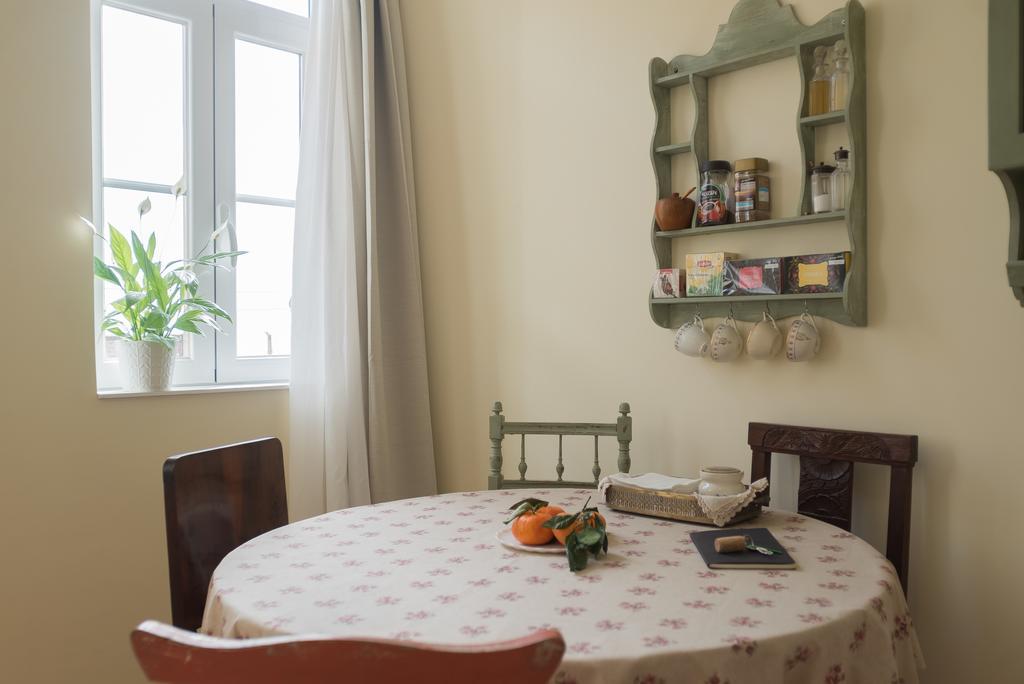 Little River View Triplex In Alfama Lisboa Εξωτερικό φωτογραφία