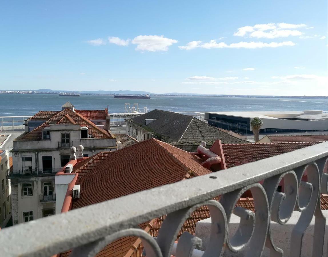 Little River View Triplex In Alfama Lisboa Εξωτερικό φωτογραφία